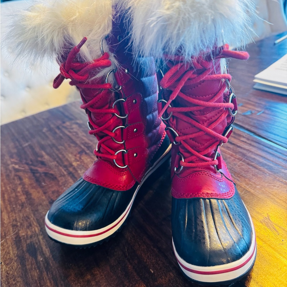 Sorel Red and Black Winter Boots with Faux Fur